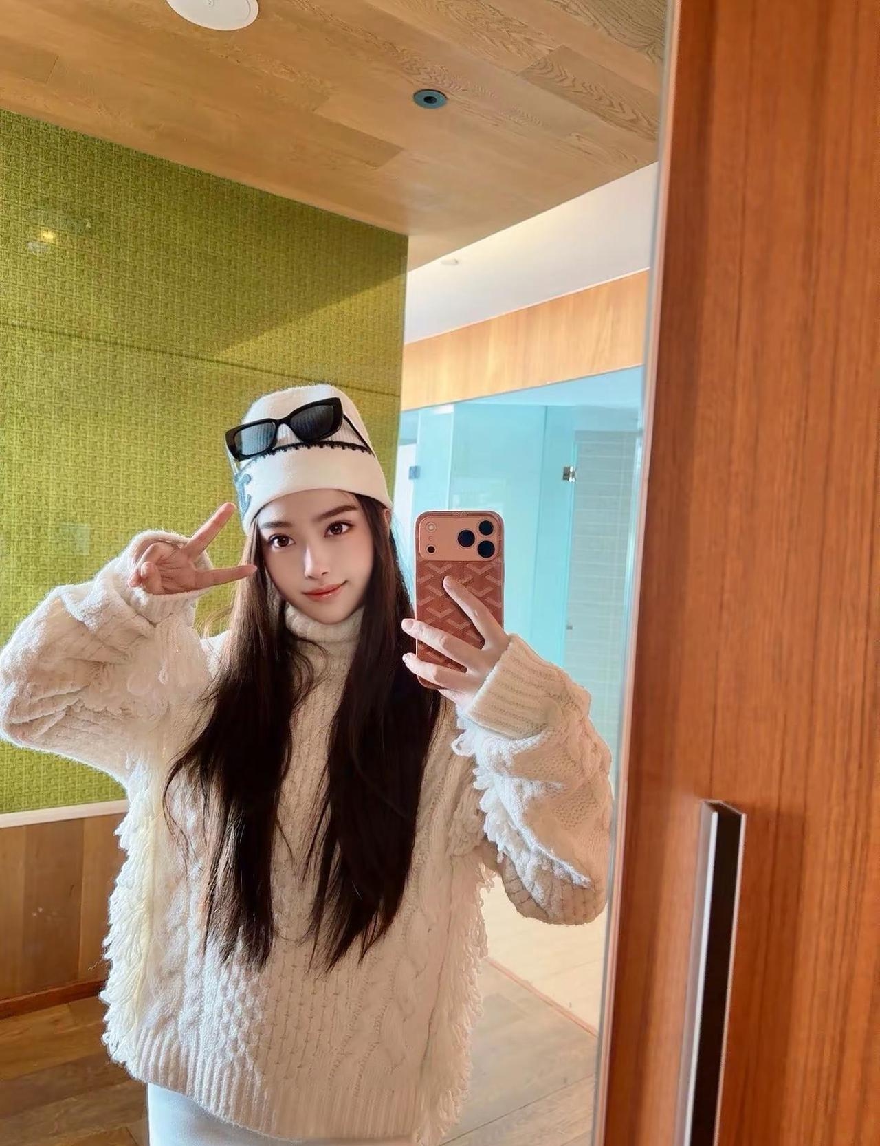 年纪大了 气血有限。只想安安静静的在自己的小圈子待着不想任何人消耗我的能量和不开