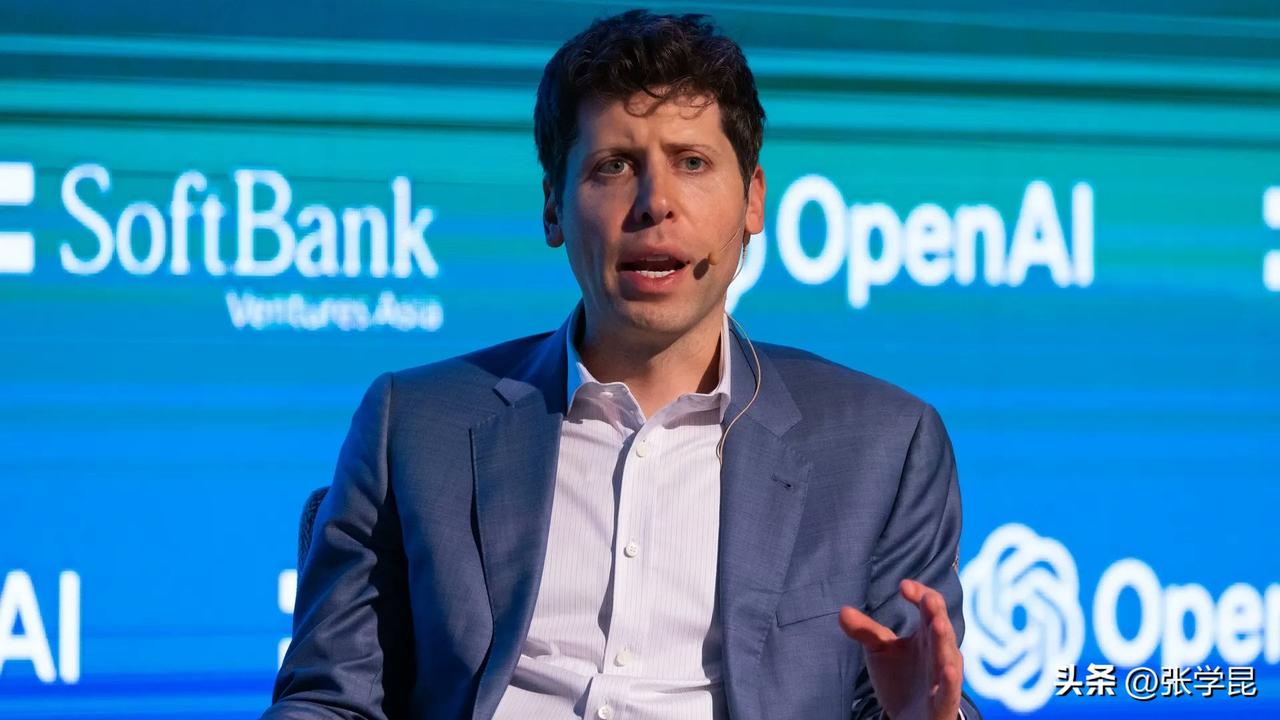 华尔街日报今天报道：OpenAI 首席执行官奥尔特曼（Sam Altman） 告