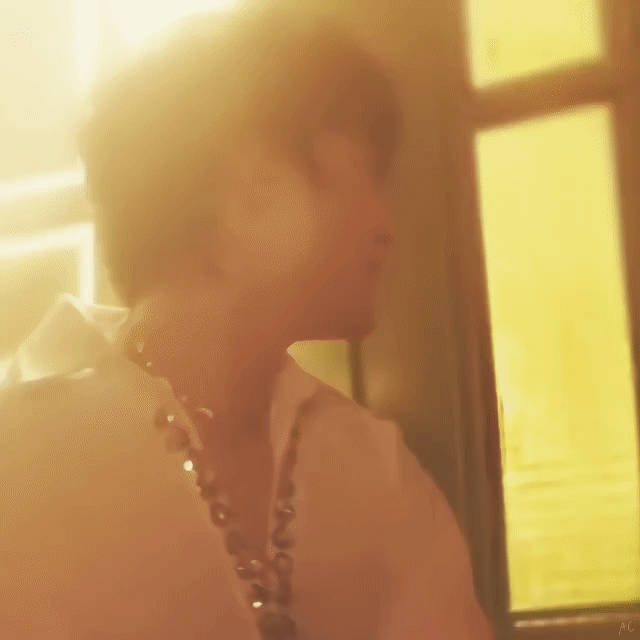 周深 周深中国唱将 【圈宝和米说早安】当清晨漫过窗棂，熟悉的翅膀掠过屋檐，天空里