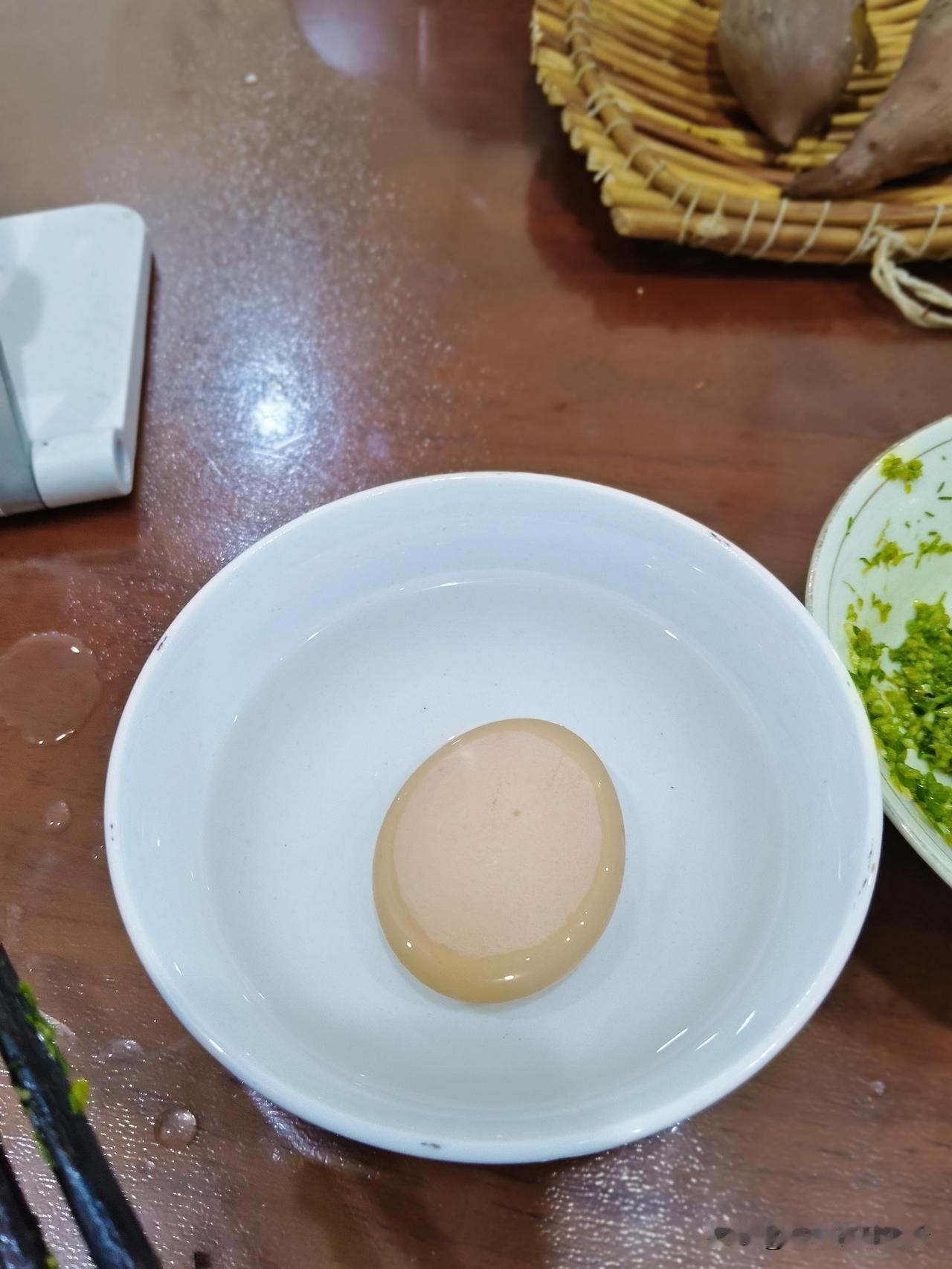 中午12点半，一觉睡到快两点，起来喝口水，下楼去学校，从两点十五，一直到三点二十