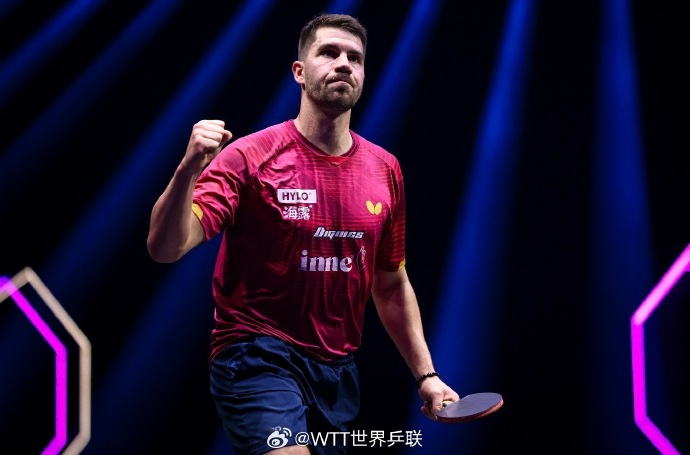 弗朗西斯卡3比2力廉巴德  WTT法兰克福冠军赛男单1/16，弗朗西斯卡让二追三