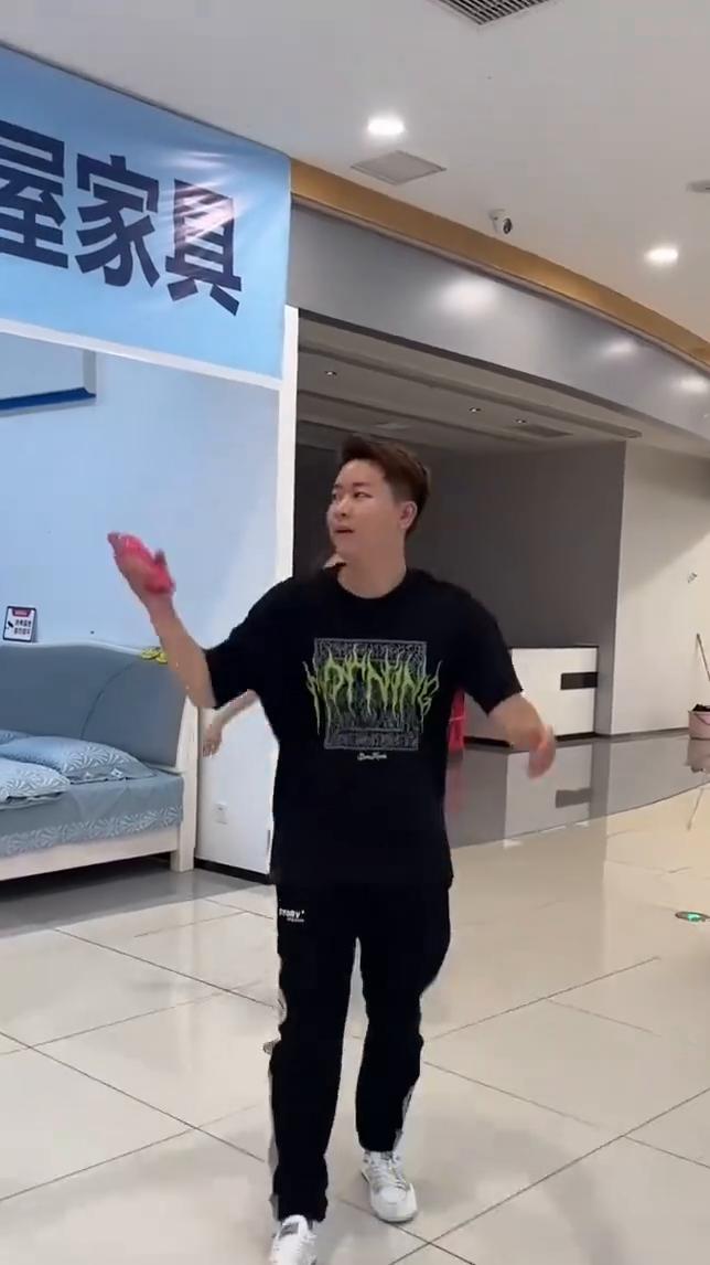 你这人怎么这样？与其正面交锋，不如将计就计。