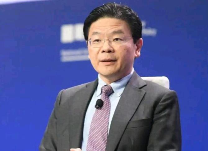 光是我们民间的批评，就已经让新加坡感到非常的有压力！在黄循财发表明显偏向于日本的