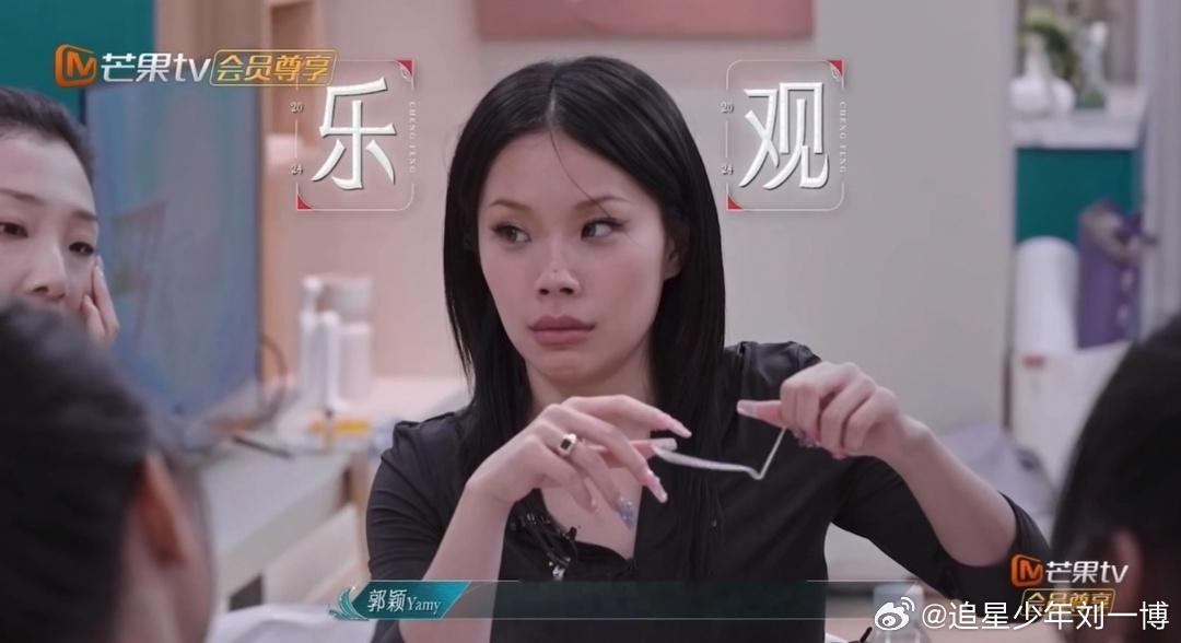 #万妮达在干什么#这场面也是没谁了，真的要被万妮达笑发财了，你也太会整活了吧，自