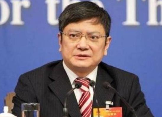 郑强教授，再次发出“王炸”言论，语出惊人！他表示，现在大家都去搞人工智能，但是我