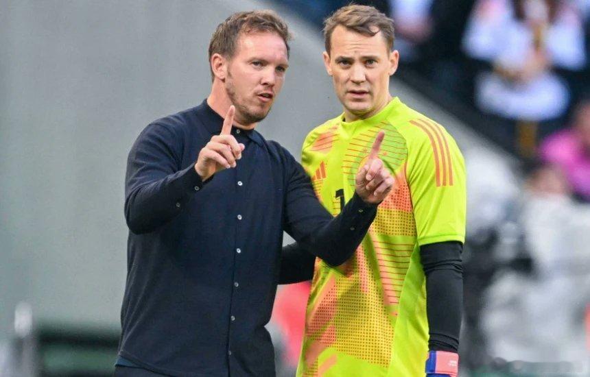 🚨針對有關自己與曼努埃爾·諾伊爾關係不睦，導致諾伊爾從國家隊退役的報道，朱利安