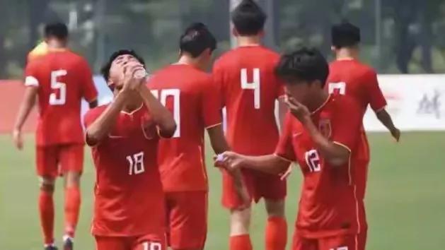 今日U15东亚杯，中国队将迎战韩国队，两支首场失利的球队，谁能在这场比赛中取得胜