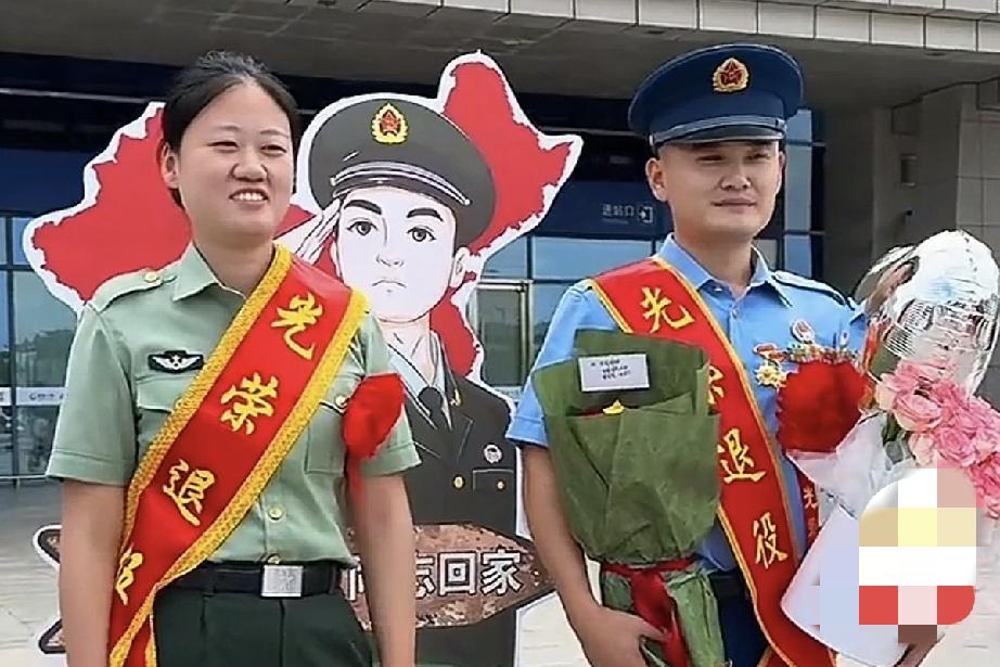全网刷屏！宿州车站暖心一幕：两位妈妈接退伍孩子，当场撮合良缘
 
9月1日安徽宿