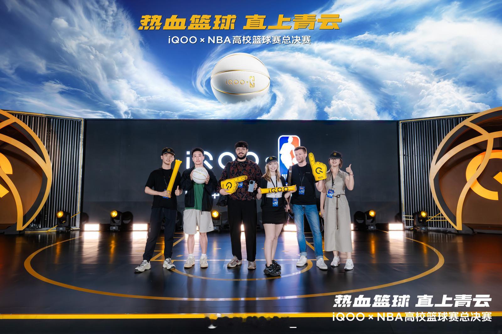 iQOO × NBA高校篮球赛总决赛圆满落幕！灯光球场见证每一份热爱，高校球员全