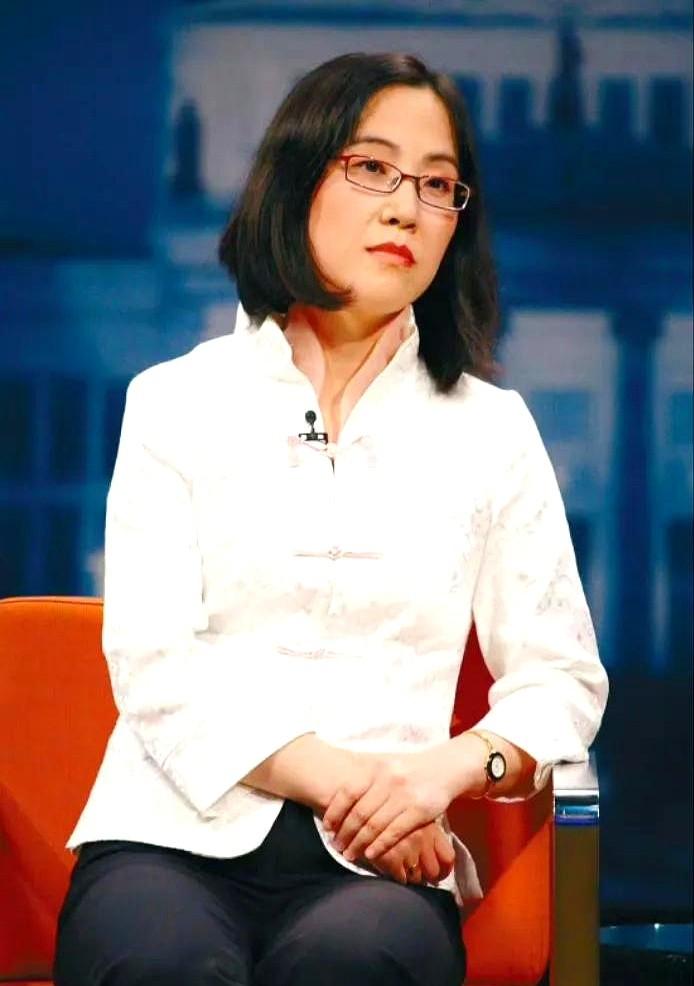李国庆最近都要开心的睡不着了，不是因为他离婚了，也不是因为他的直播间上热搜了，而