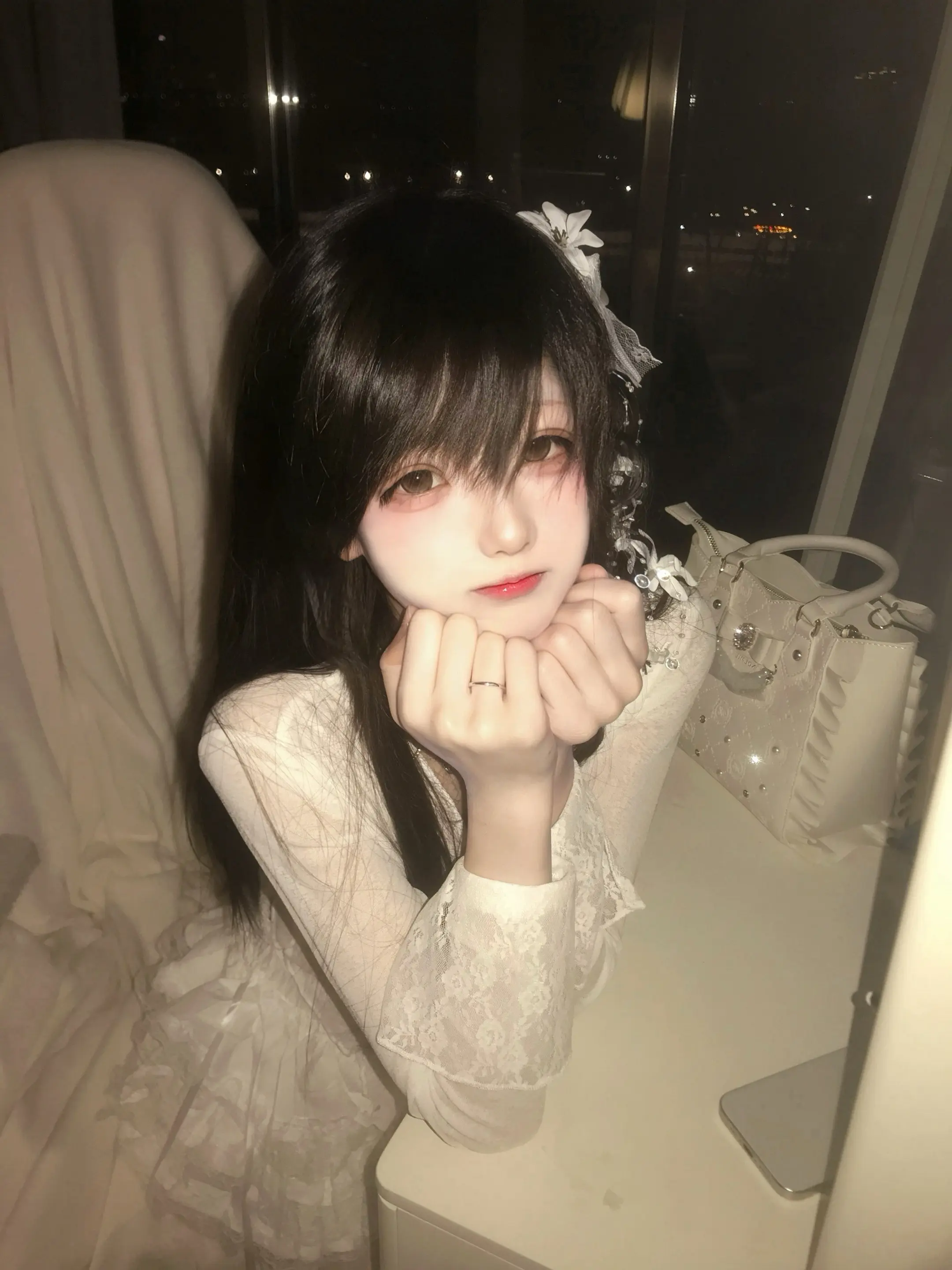 妻子虽任性但实在美丽