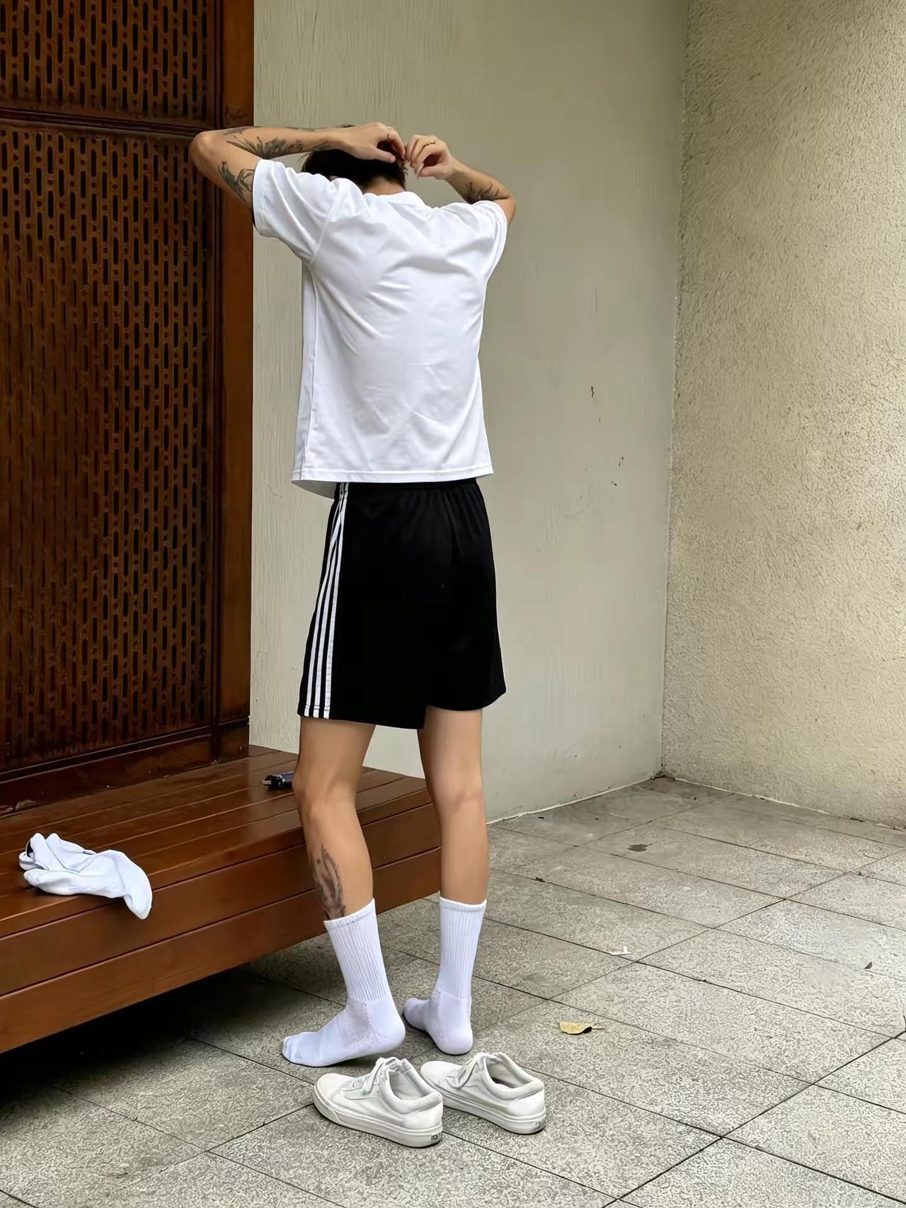 还好我素直男。top