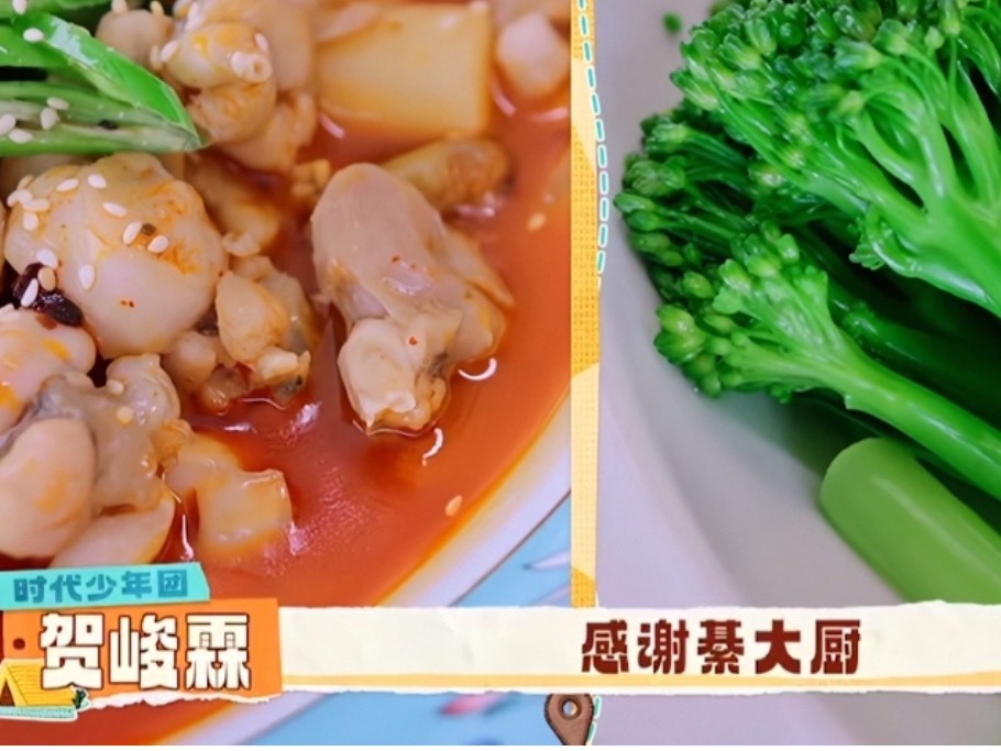虽然我很高兴妹子是全桌唯一一个吃饭会感谢厨子的好女孩但是我现在吃醋了… 