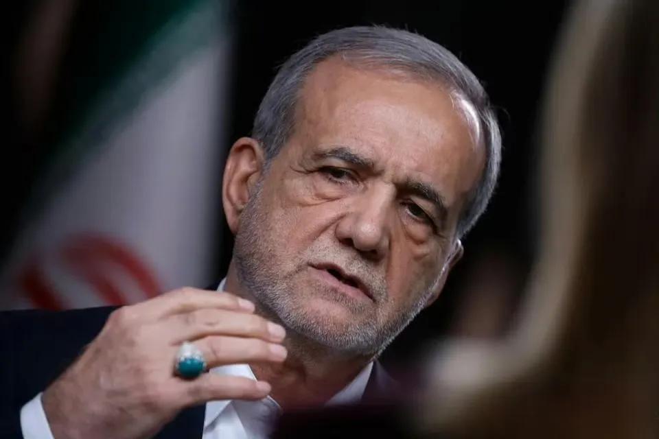 刚看到伊朗和委内瑞拉总统通电话的新闻，第一反应是伊朗突然这么硬气，还真有点不适应