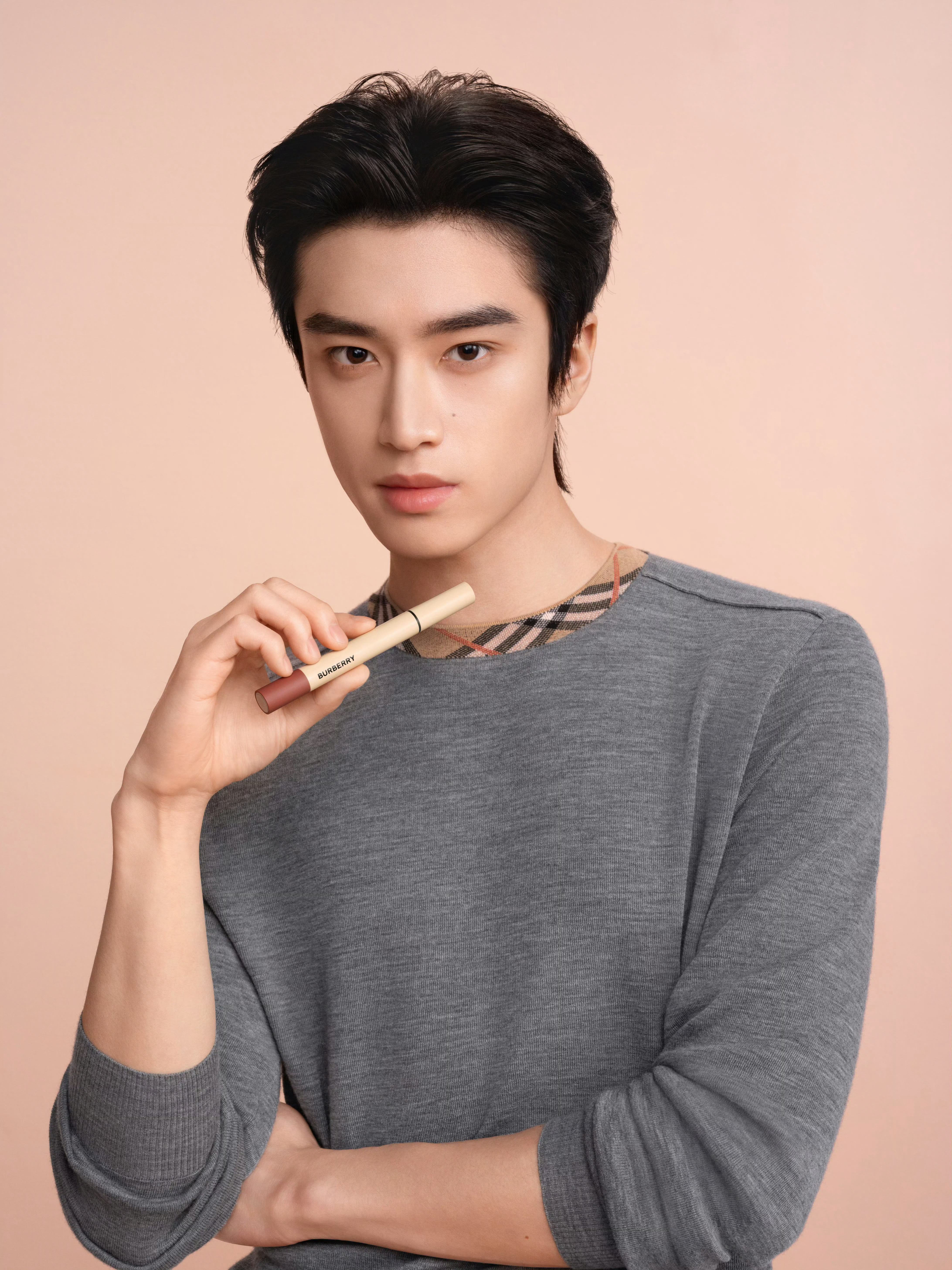 张康乐 × Burberry Beauty 七夕大片 📸 