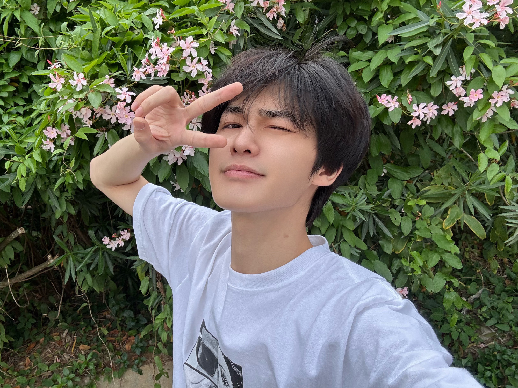 朱正廷方否认恋情 朱正廷工作室发文，称朱正廷恋情为不实信息，已对相关侵权证据进行