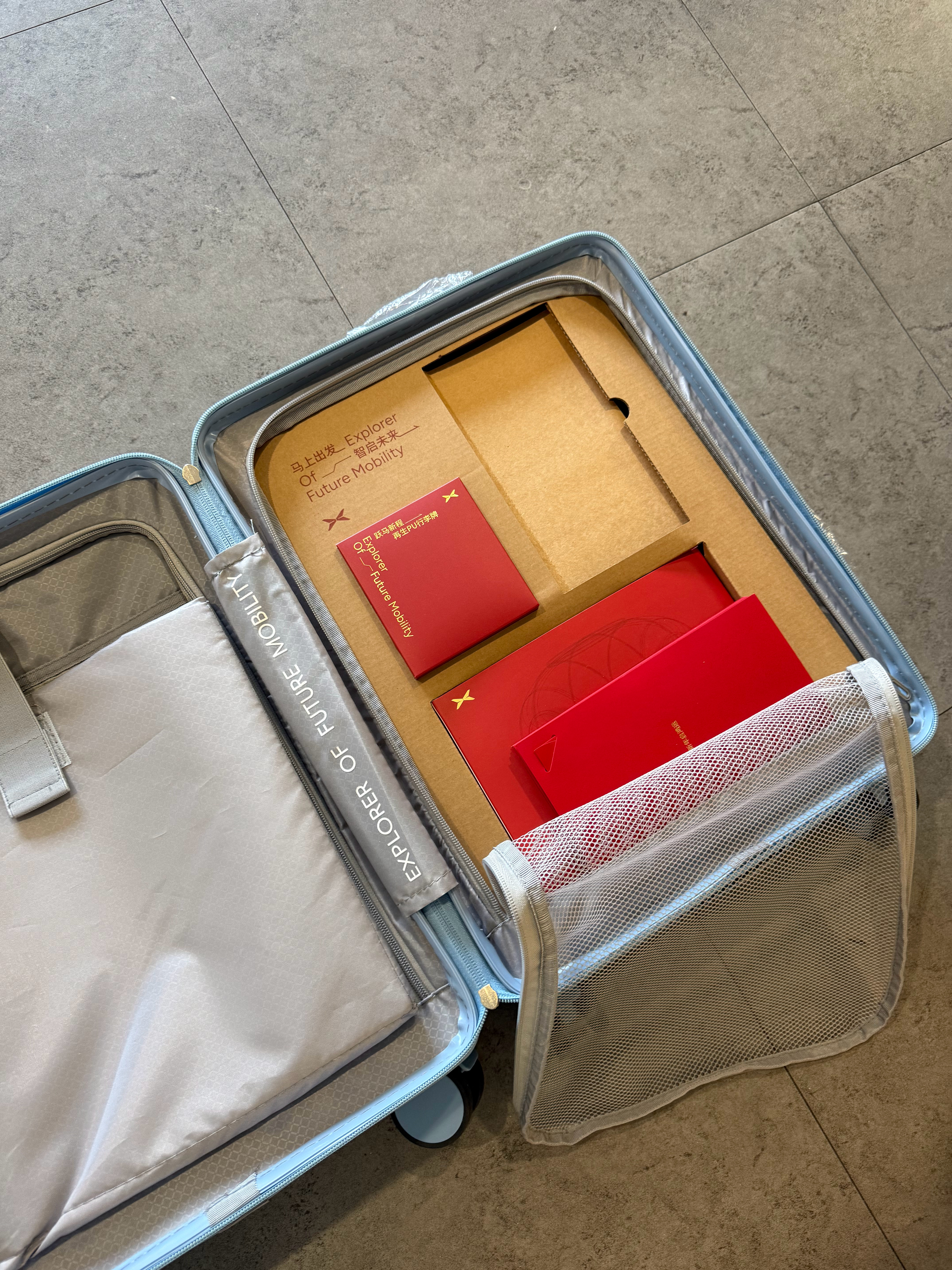 把鹏子给的登机箱，借花献佛，转给过年回家需要登机箱得朋友们。关注+点赞，后天中午