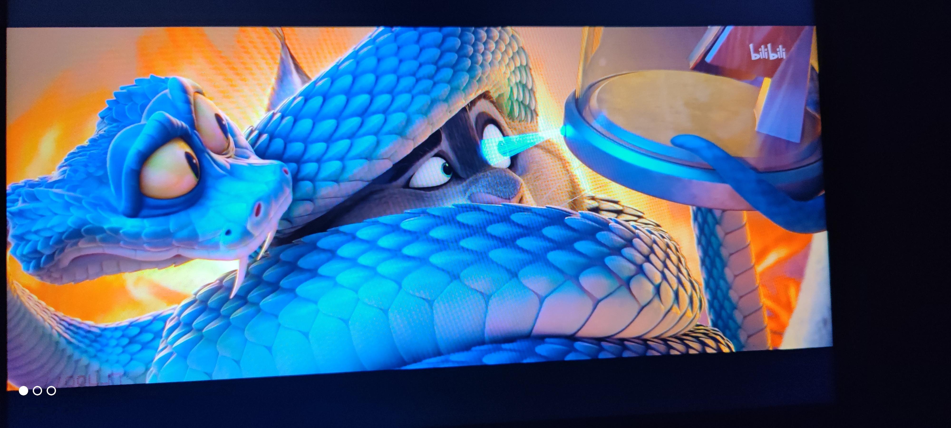 正在看，本来那个时候想去电影院看的疯狂动物城 盖瑞一条蛇🐍 