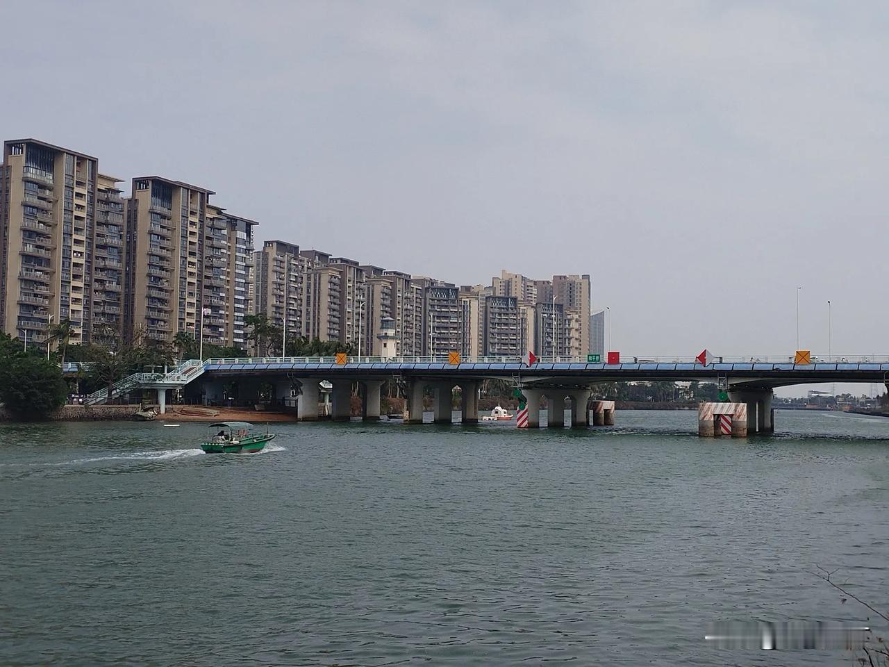 福纳四面八方祷。