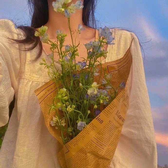 真实的、永恒的、最高级的快乐，只能从三样东西中取得：工作、自我克制和爱。—— 罗