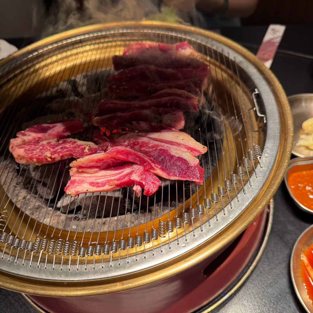 吃个西塔老太太🥩 
