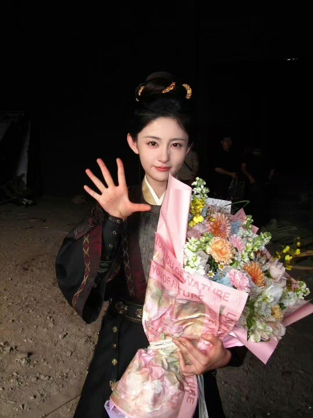 唐宫奇案有赵晴 00花赵晴太争气！五仁这个鬼马小太阳被她演得活灵活现，剧抛脸实力