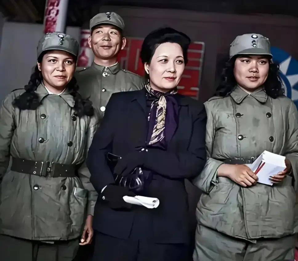 宋美龄跟慈禧比有过之而无不及 ​​​