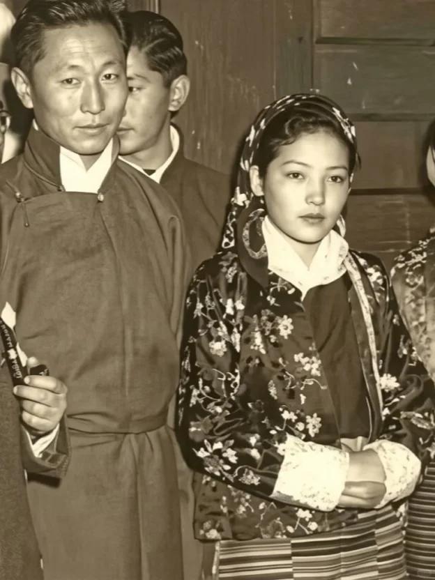 旧西藏，其实不存在土司制度❓ 
经常刷到说法：旧西藏实行土司制度，搞改土归流。 