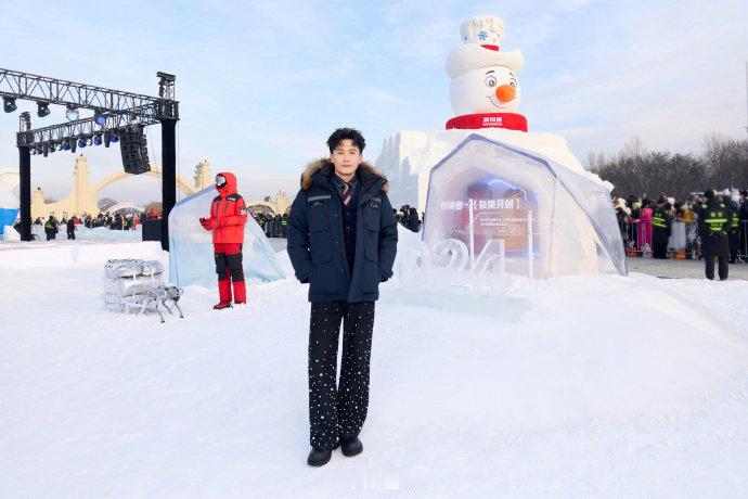 波司登的内娱覆盖率 今冬内娱的时尚密码被狠狠拿捏！孙艺洲、于适、余承恩、孙嘉灵、