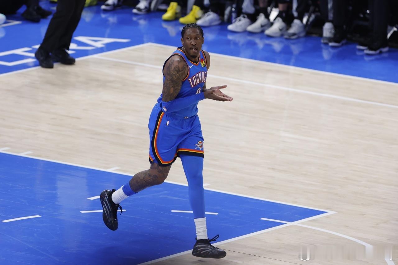 Shams：杰伦·威廉姆斯遭遇左腿筋一级拉伤，将每周接受评估。 