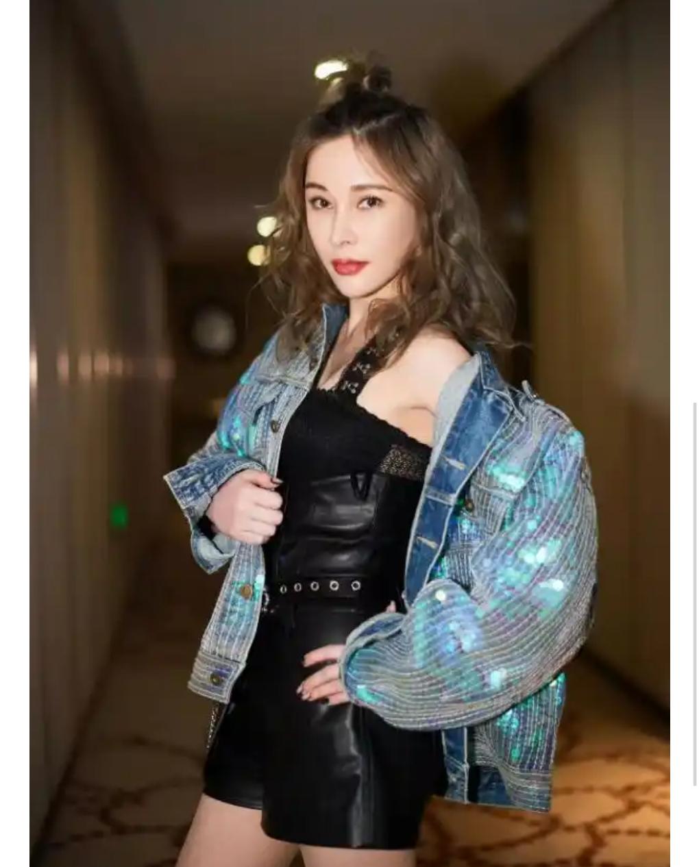 想不到温岚的病情竟然这么严重。
一定要早日康复啊。
5月17日热搜，歌手温岚进I