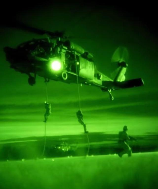 美军成功救出F-15E武器系统军官！
关于在伊朗失踪的美国飞行员的最新消息，美军