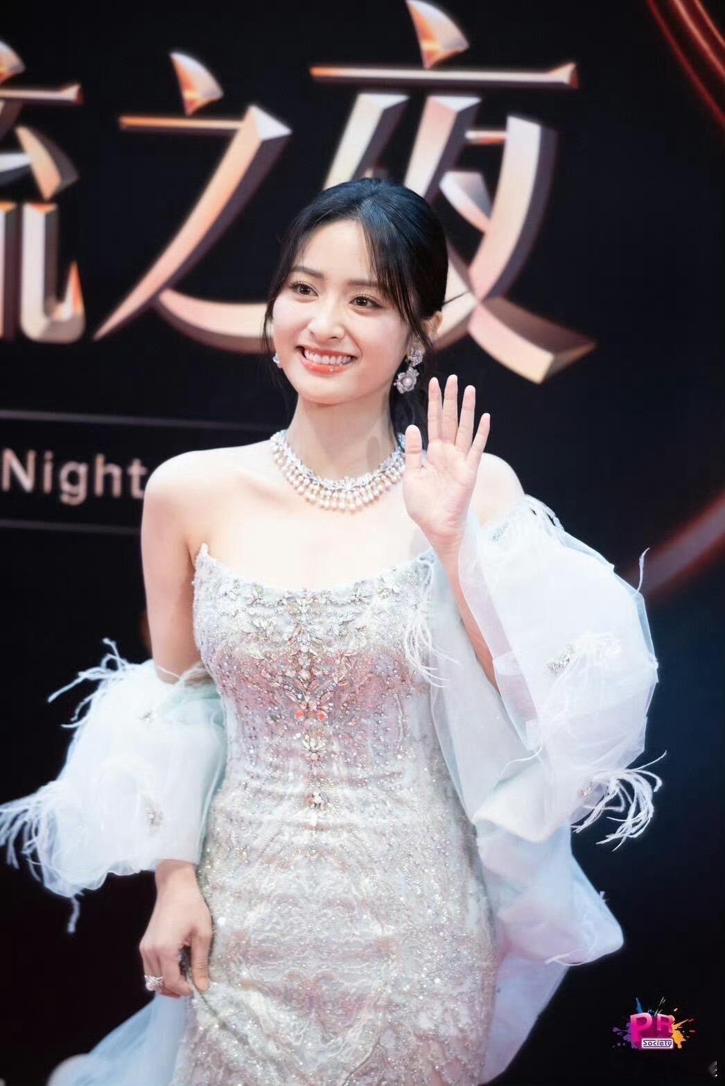 沈月泰国红毯 好漂亮 美艳泰兰德[爱慕][爱慕] ​​​