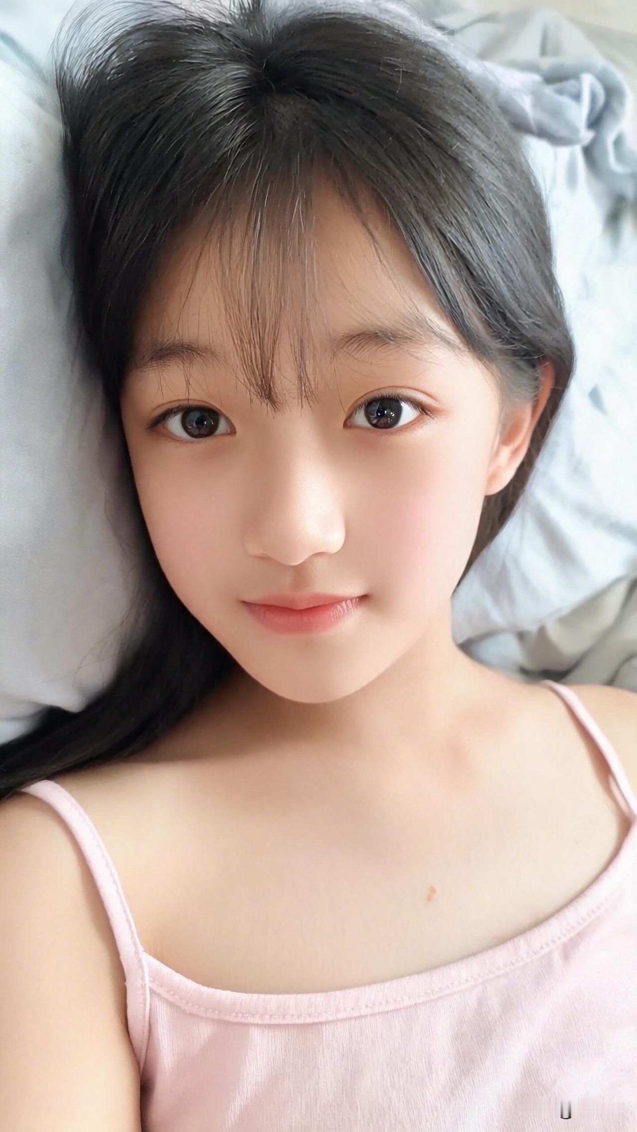 保持身材[比心]今天依然很温柔 分享甜美小姐姐随手拍 好看哒小姐姐