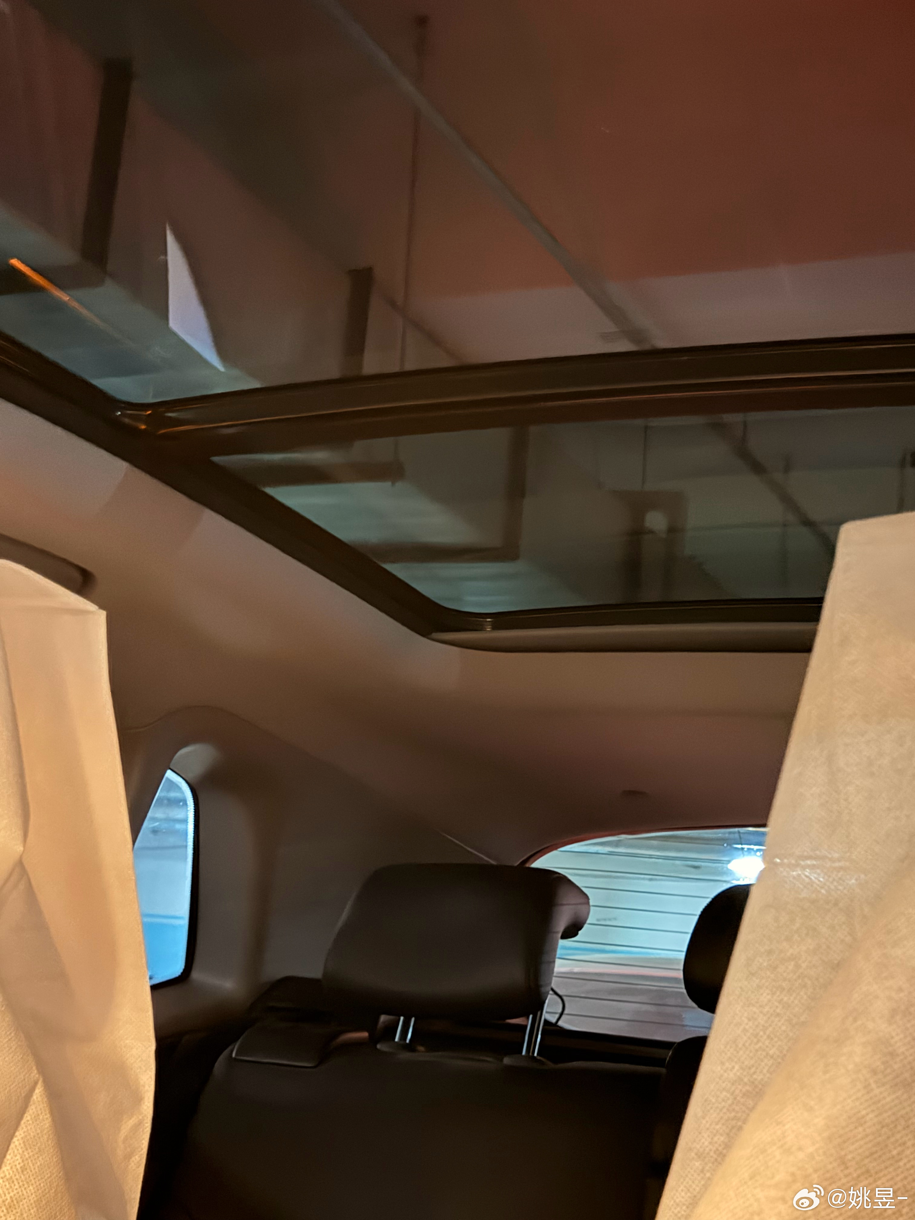 哈哈哈，我买车实在太分裂了刚从那定了个V12法拉利，明天做检测去了回到家发现我上