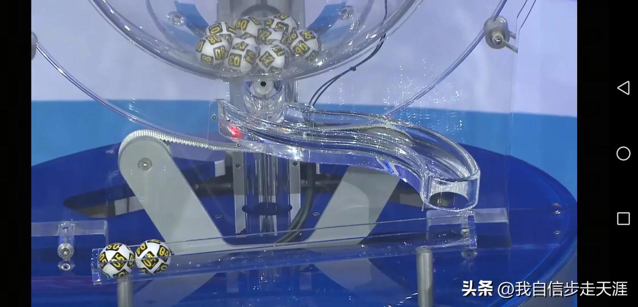 104期大乐透：0路要发言，二区要升温，大尾降温，3头降温

上期开出 05 0