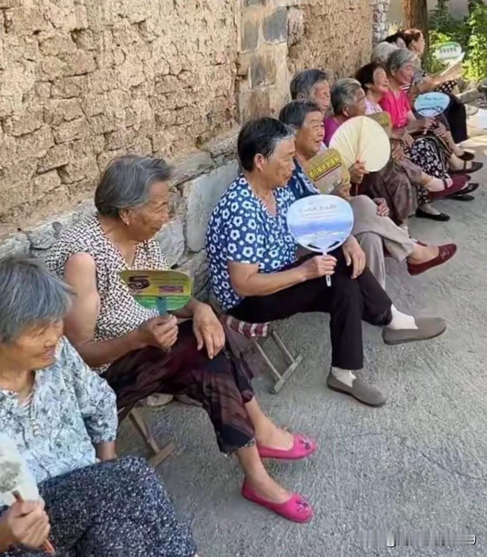 日常生活中最令人讨厌的十种行为

一、借钱不还

他找你借钱时满脸堆笑，热情似火