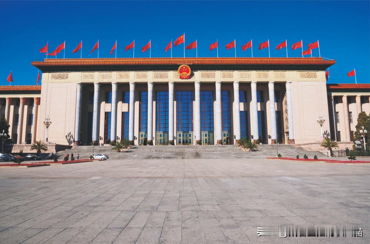 江怡臻说，跟着郑丽文走进人民大会堂时“战战兢兢”，她可能不知，有些地方连“铁娘子