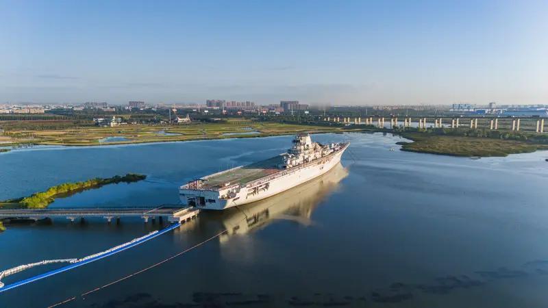 日本屡屡挑衅中国，其后果绝非它所能承受的。
在经贸领域，中国是日本至关重要的贸易