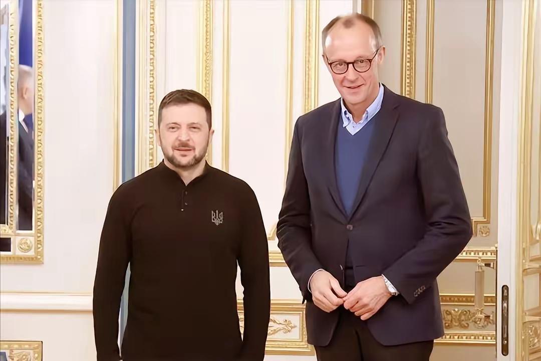 德国总理默茨最新宣布：将协助乌克兰遣返境内逃避兵役的适龄乌克兰男性。默茨直言：“