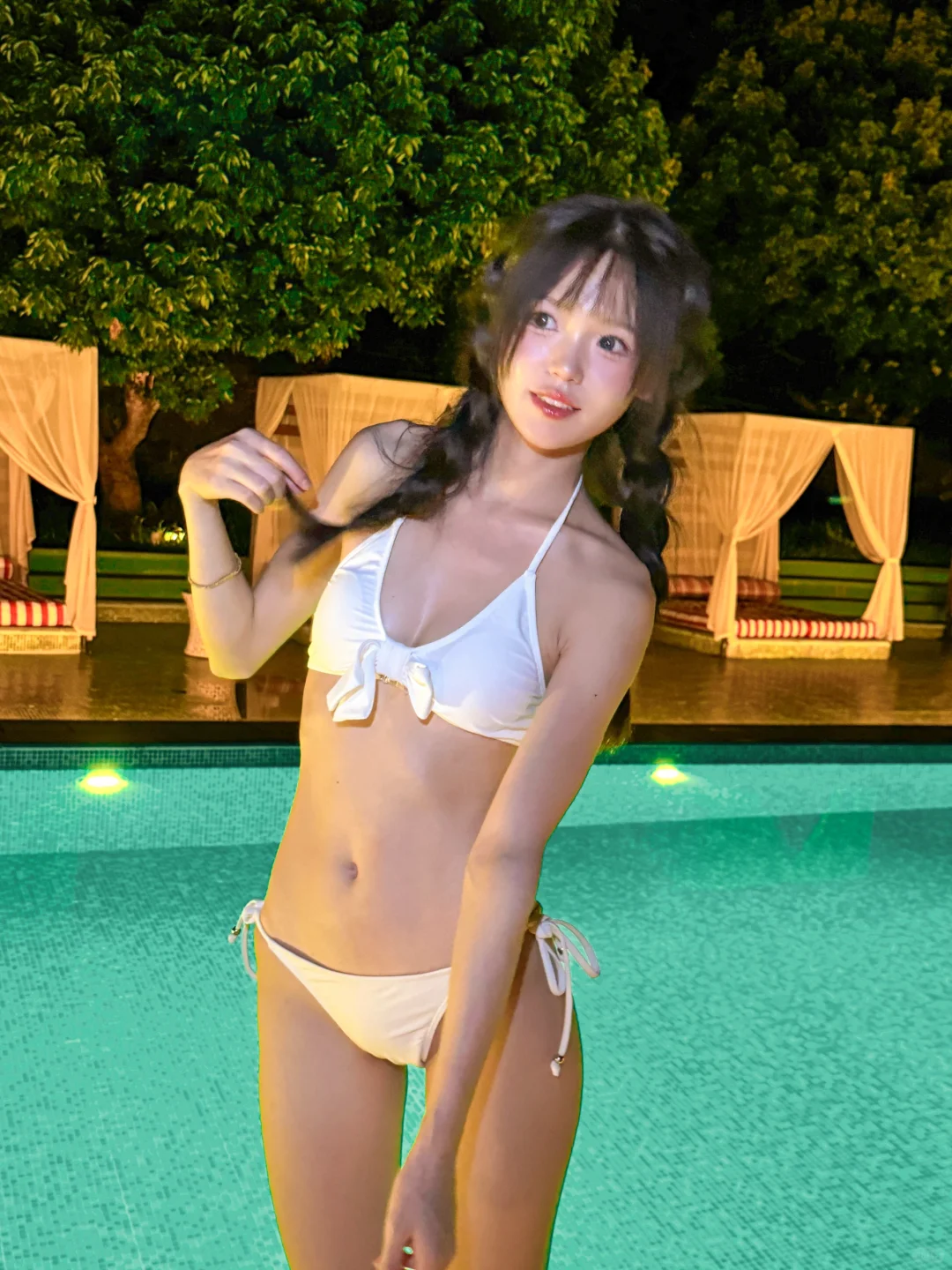 泡在水里过夏天🏝🍃｜泳池泳衣拍照