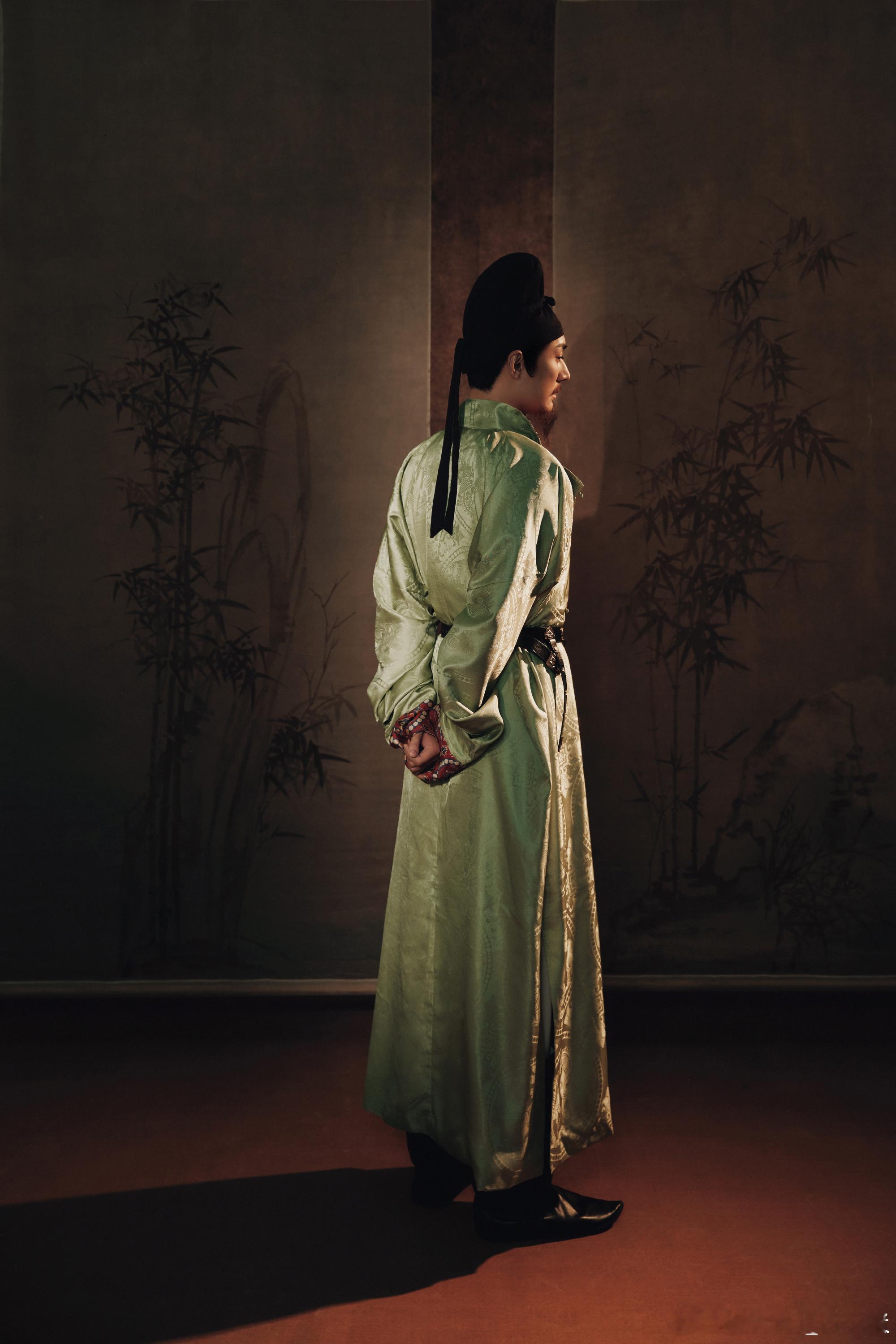 刘学义开通ins，第一条就是春晚，期待今晚白居易舞台贺花神