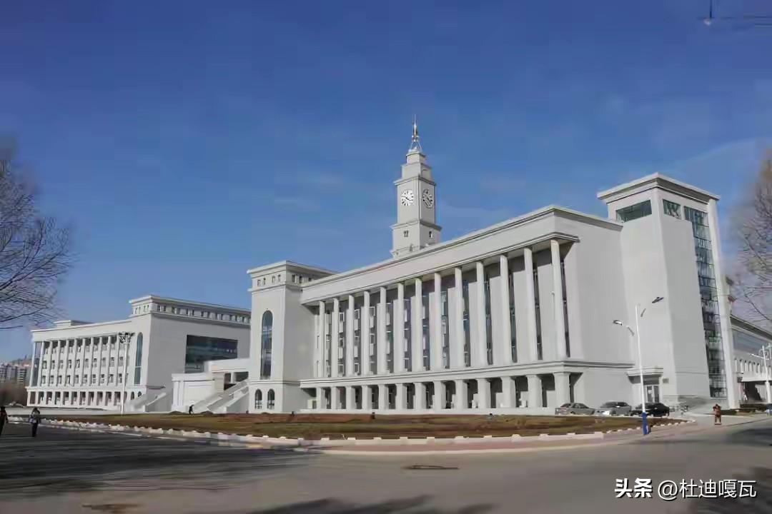 最近，哈尔滨师范大学给一位越南女博士开出诱人的条件，读博一年能拿到15.8万全奖