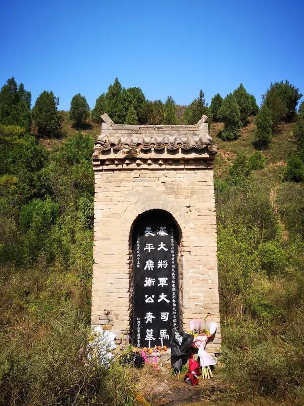 汉武帝在位时，汉朝对匈奴战略从“和亲纳贡”转向“犁庭扫穴”，四十多年打了十五场战