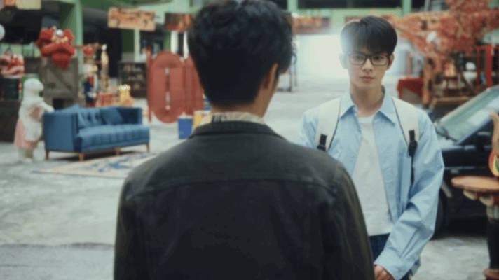 初三的白切黑后期发力太戳人～前期的隐忍都是蓄力，只在和61的相处里把掌控欲慢慢流