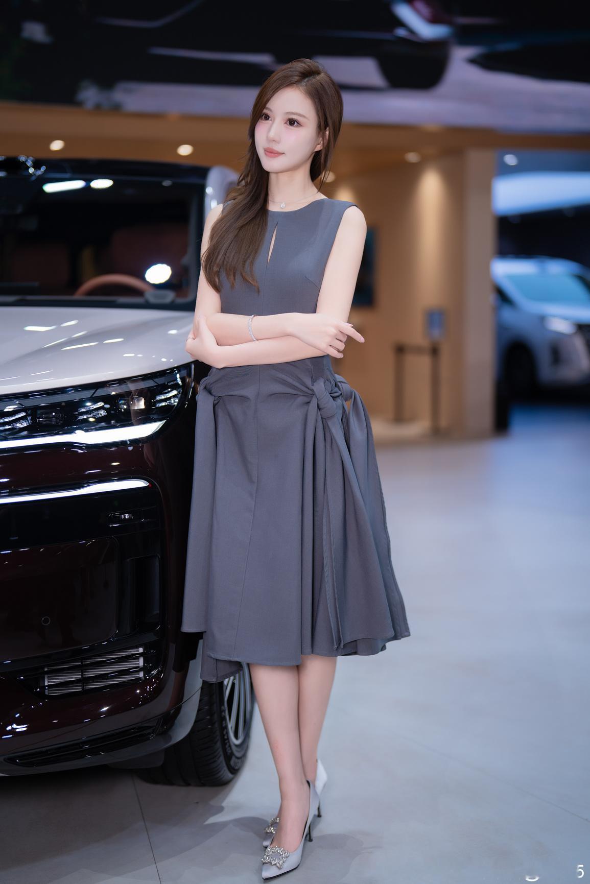 聆听猎人的车展日记聆听在广州国际车展猎人与车展 2025 广州国际车展想把图片带