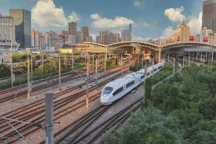 高铁涨价背后信号！全民化债时代来临，还有哪些要涨？
全面涨价的时代正在到来。这背