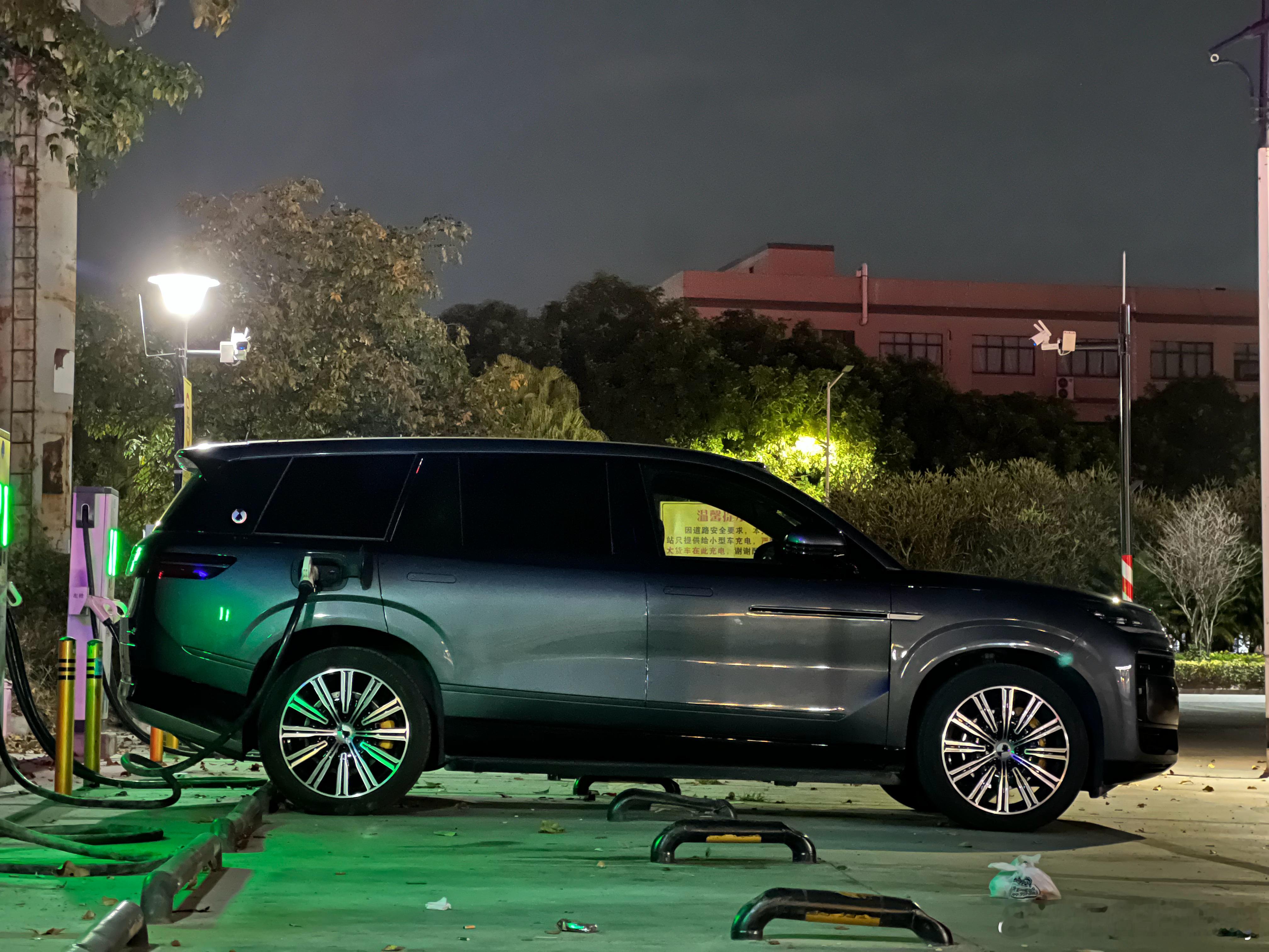 我其实真的想不懂，有些人为什么非要说电车充电时间长，可以做这个做那个，也不是坏处