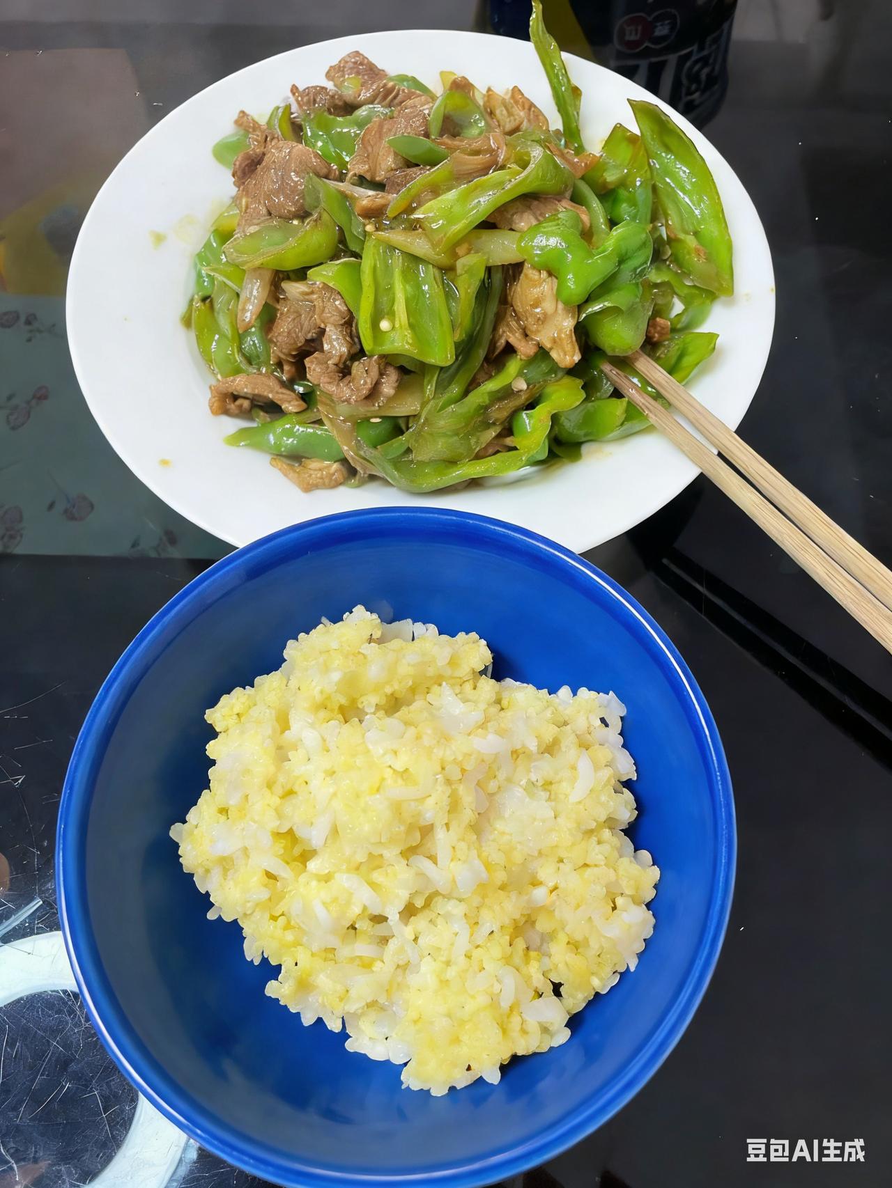 这样的午餐怎样呢
      整体搭配荤素均衡、主食粗细结合，既满足了口腹之欲，