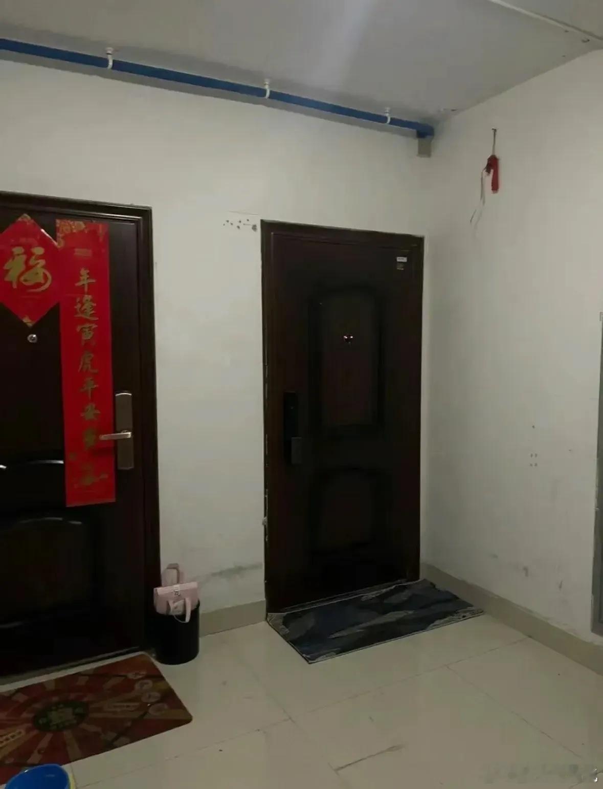 邻居竟然在过道做了一个鞋柜隔断墙，我该如何应对？ ​​​